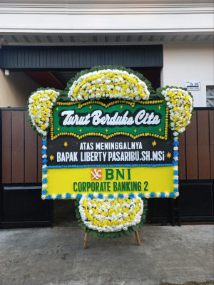 Papan Bunga Duka di Medan Baru